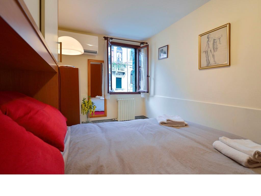 ונציה Appartamento Vista Canale - Sant'Antonin חדר תמונה